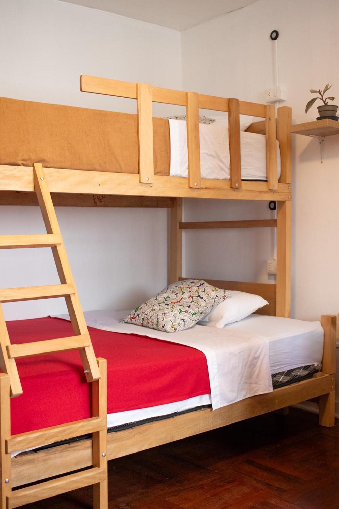 Temazcal Hostel Lima Luaran gambar